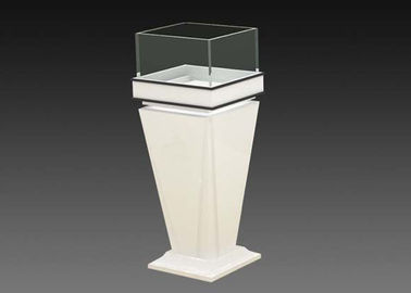 Kegelförmige Glas-Display-Gehäuse, Holzglas-Display-Plinth-Schrank mit Logo